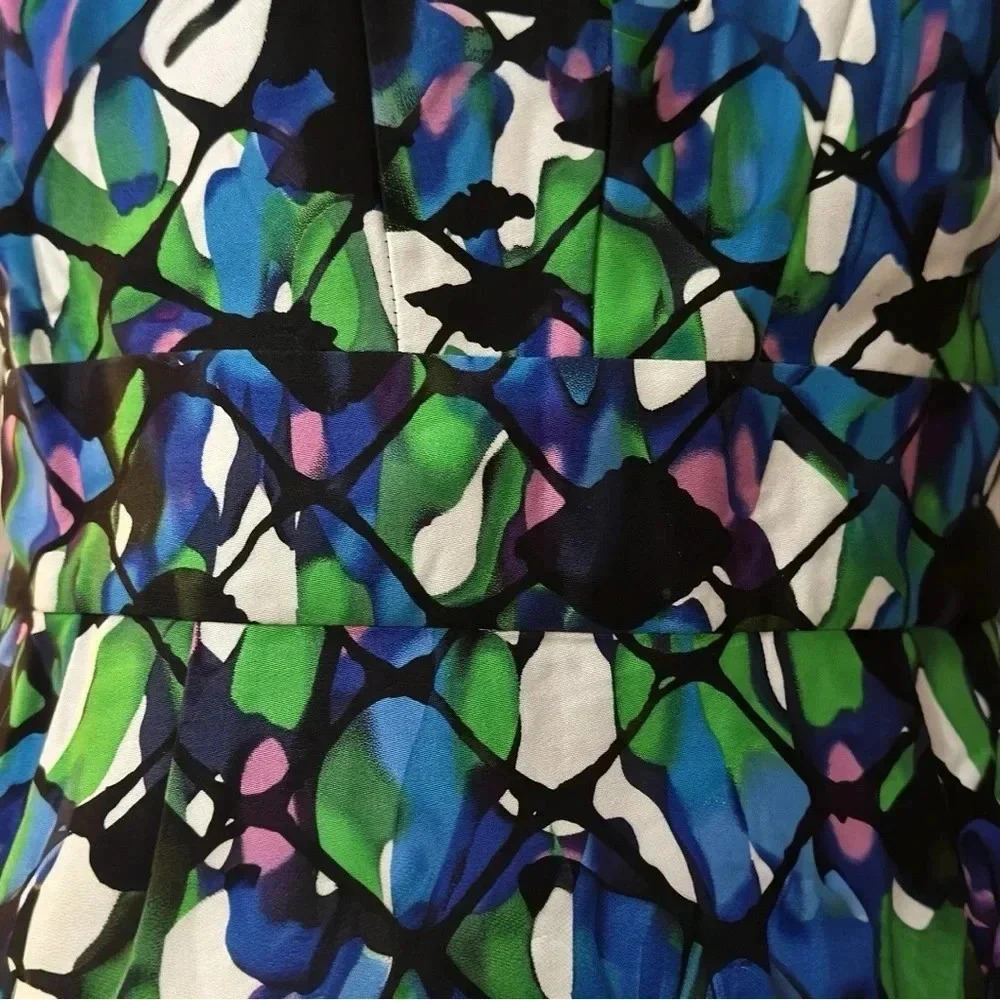 049 Just Taylor |NWOT Green Abstract Print Ruffle Neck Sheath Cocktail Dress (6) - Picture 5 of 11
